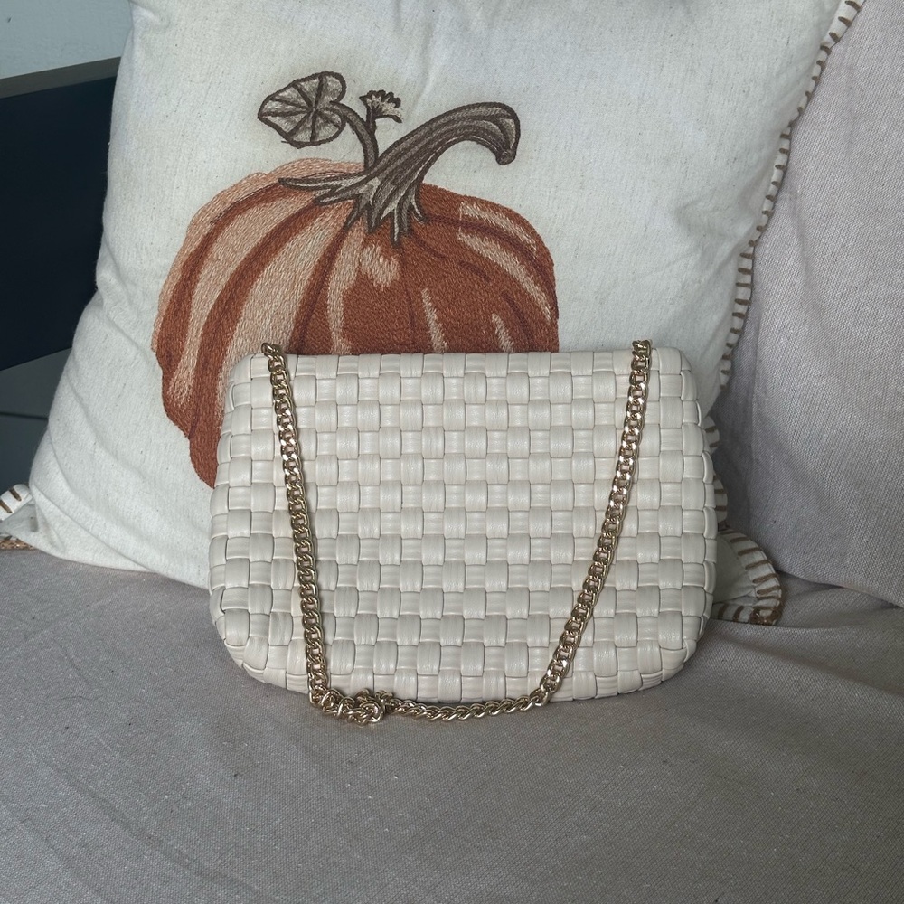 Abercrombie & Fitch Women’s Mini Vegan Leather Chan Bag in Cream